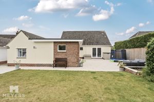 Photo 8- click for photo gallery